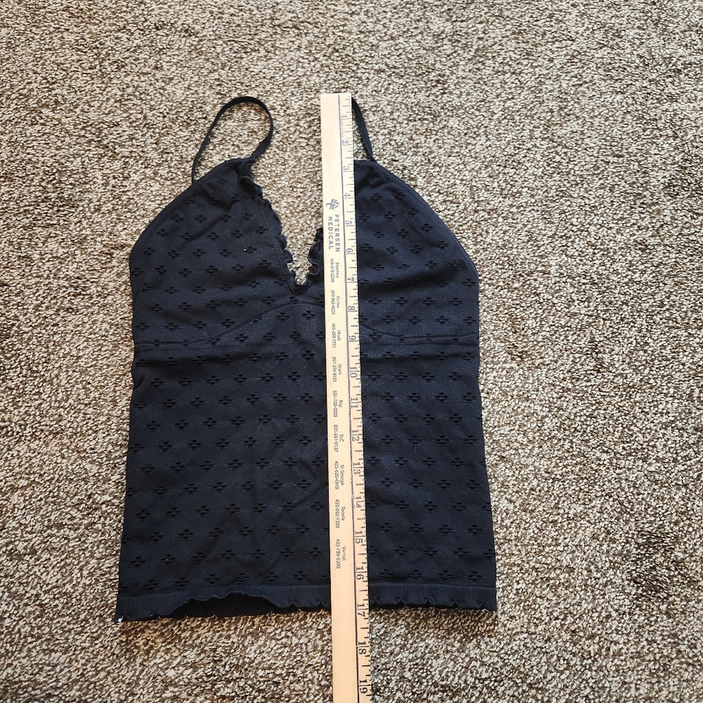 Free People Eyelet Seamless Triangle Crop Cami Tank Top Size‎ L/XL - Picture 7 of 7